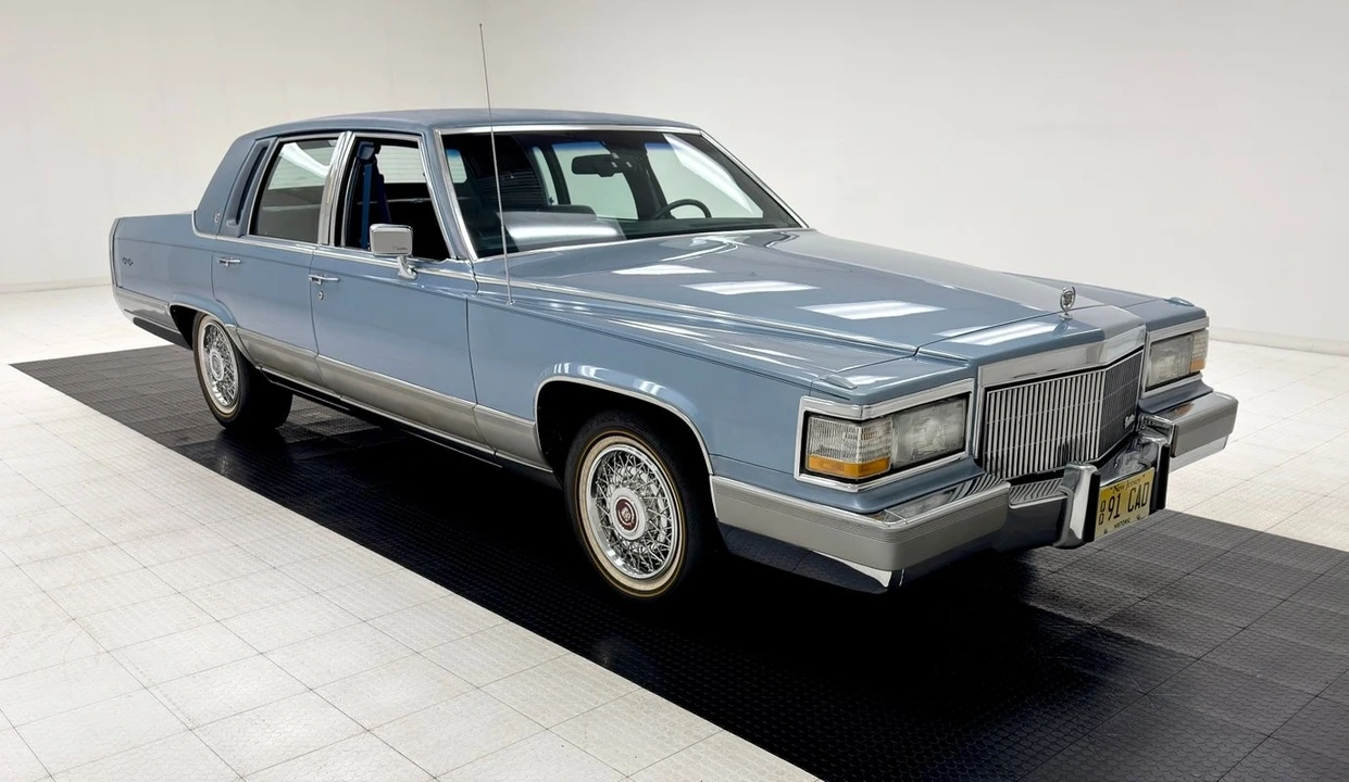 1991 Cadillac Brougham - Image 7 of 12