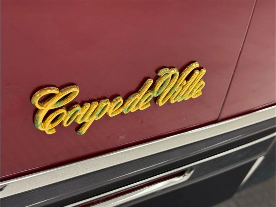 1991 Cadillac DeVille 6th Gen - Image 16 of 31