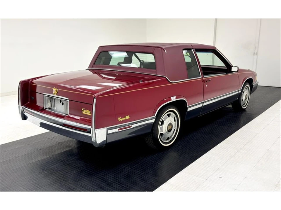 1991 Cadillac DeVille 6th Gen - Image 5 of 31