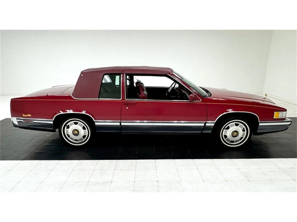 1991 Cadillac DeVille 6th Gen - Image 6 of 31