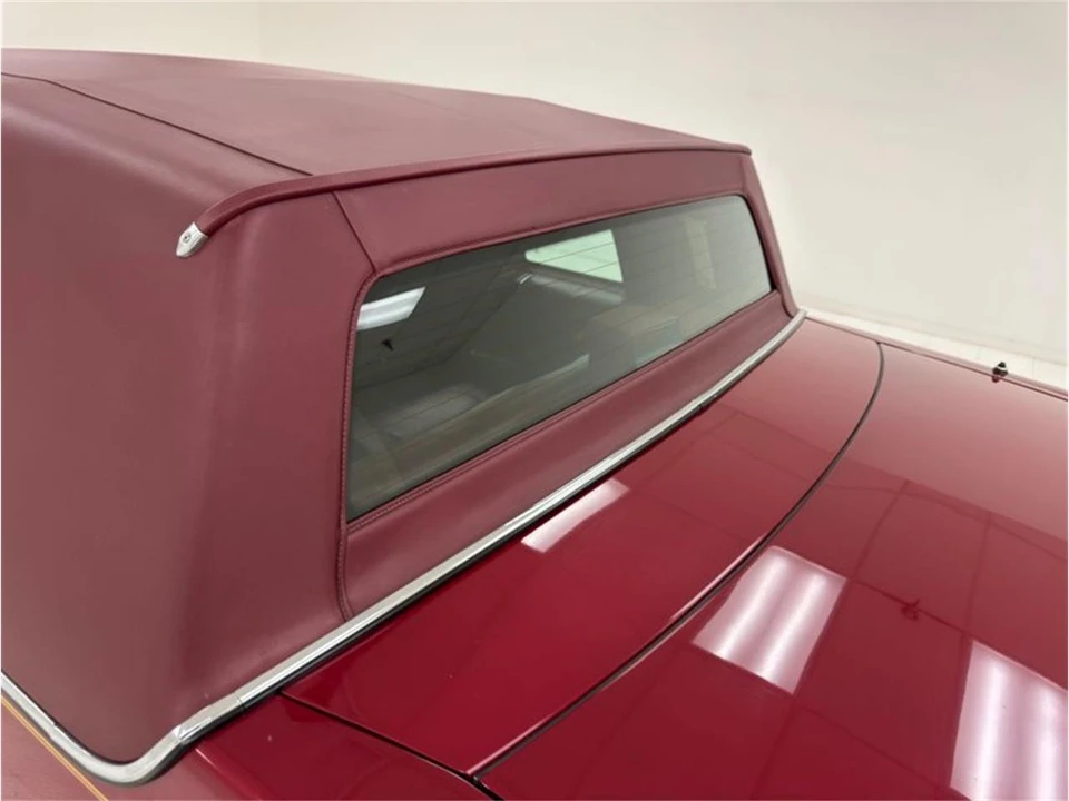 1991 Cadillac DeVille 6th Gen - Image 15 of 31
