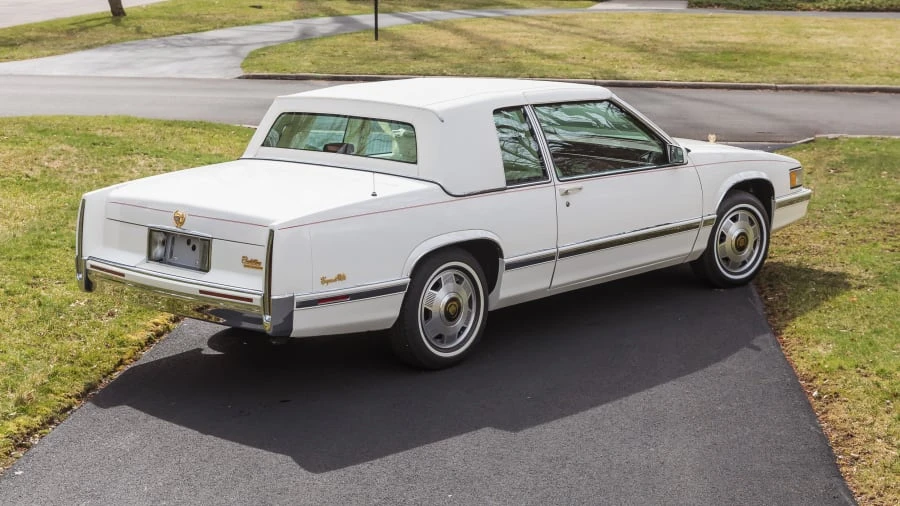 1991 Cadillac DeVille 6th Gen - Image 3 of 27