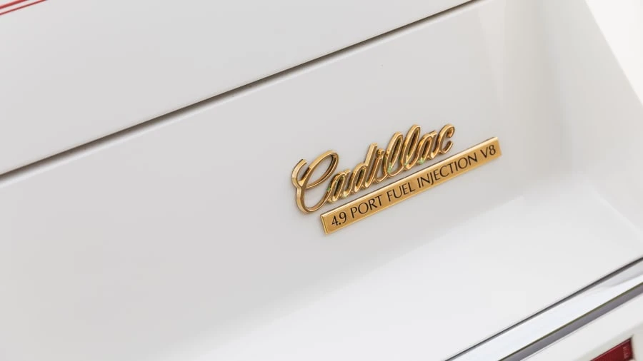 1991 Cadillac DeVille 6th Gen - Image 24 of 27