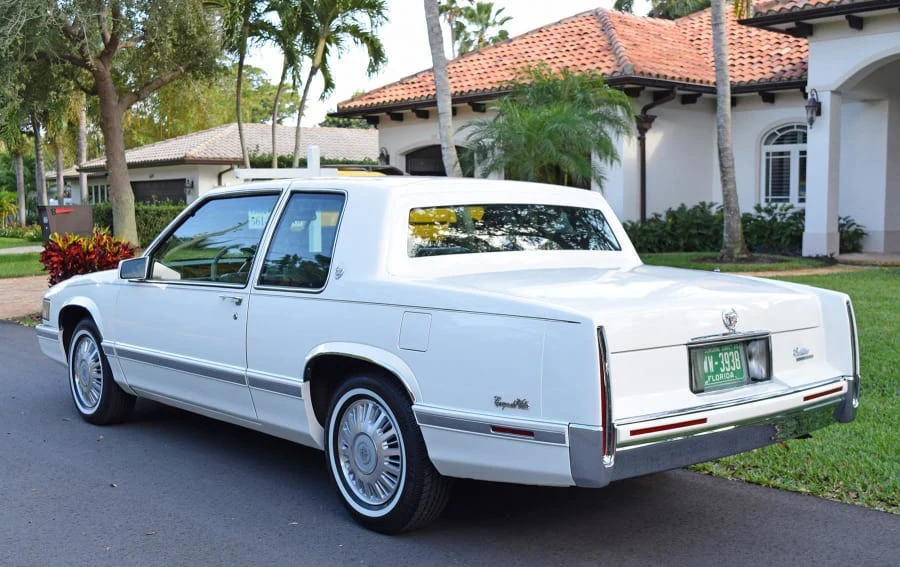 1991 Cadillac DeVille 6th Gen - Image 3 of 12