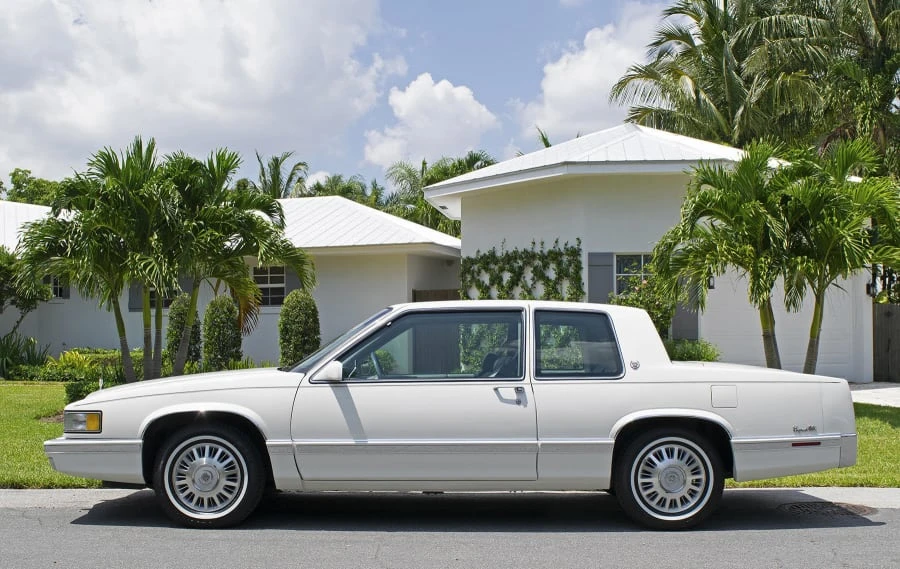 1991 Cadillac DeVille 6th Gen - Image 2 of 12