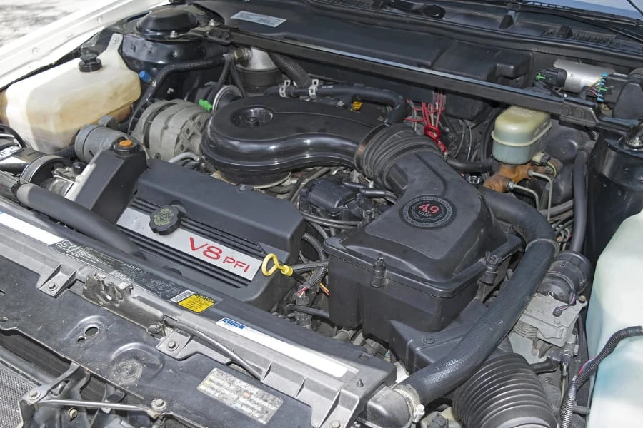 1991 Cadillac DeVille 6th Gen - Image 9 of 12