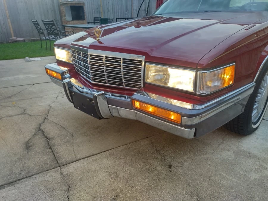 1991 Cadillac DeVille 6th Gen - Image 5 of 9