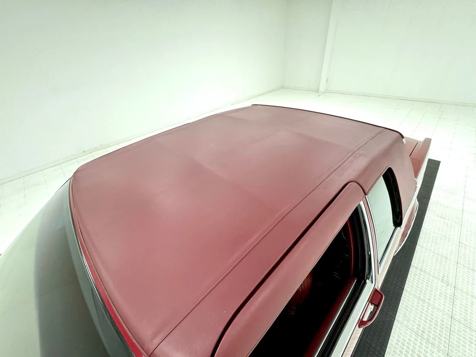 1991 Cadillac DeVille 6th Gen - Image 13 of 21
