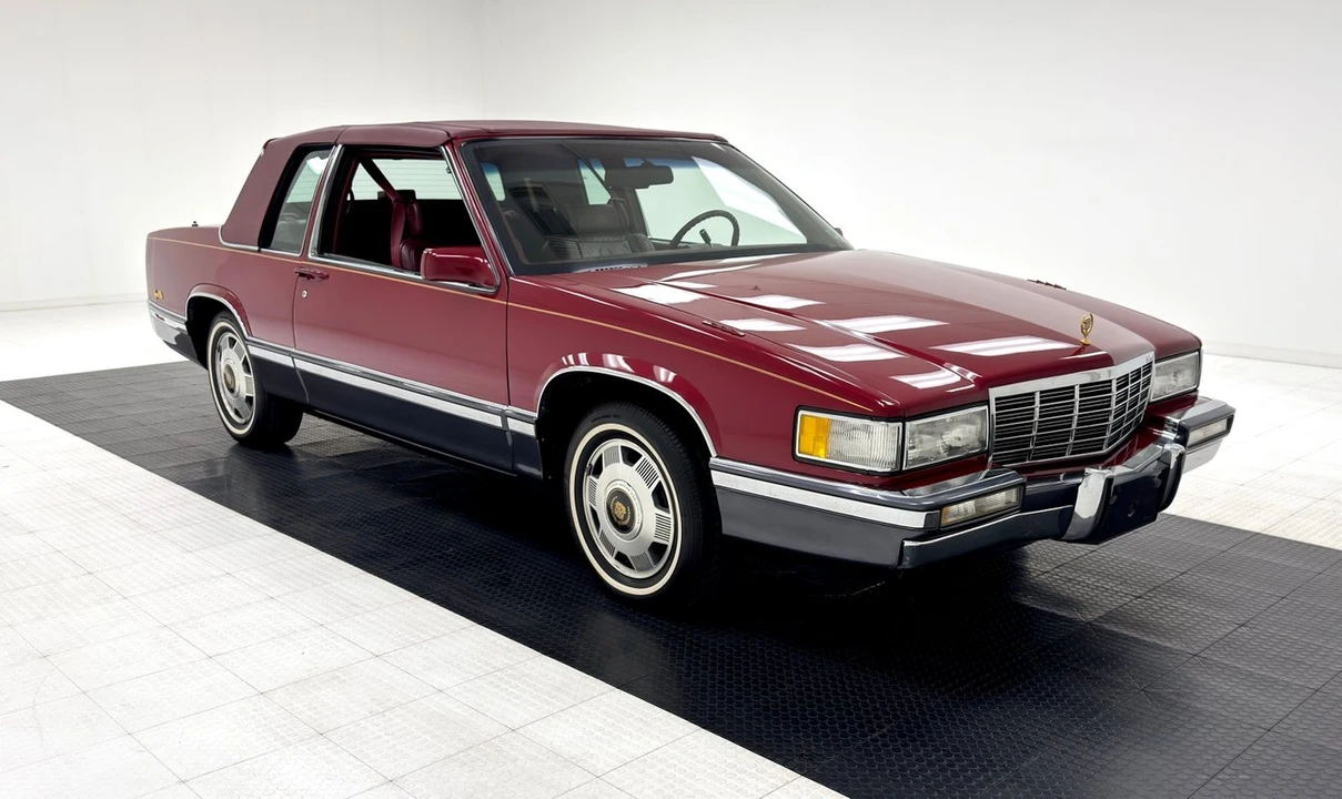 1991 Cadillac DeVille 7th Gen - Image 7 of 12
