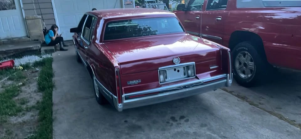 1991 Cadillac DeVille 6th Gen - Image 4 of 11