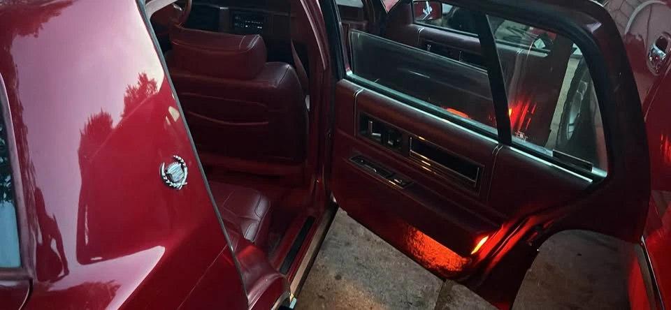 1991 Cadillac DeVille 6th Gen - Image 9 of 11