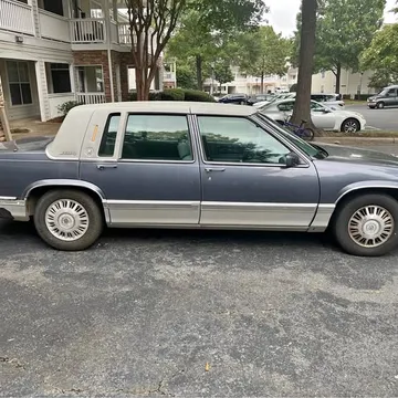 1991 Cadillac DeVille Sedan 4D