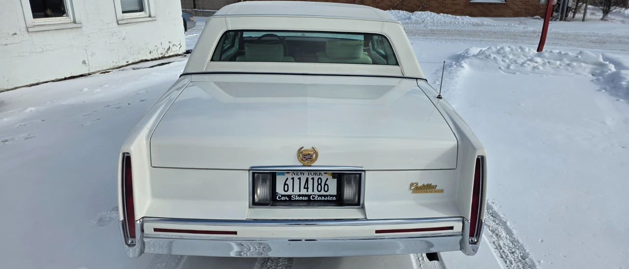 1991 Cadillac DeVille 7th Gen - Image 6 of 20