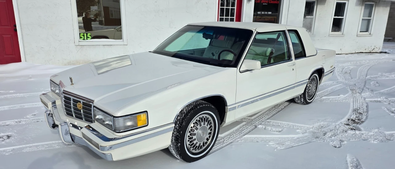 1991 Cadillac DeVille 7th Gen - Image 8 of 20