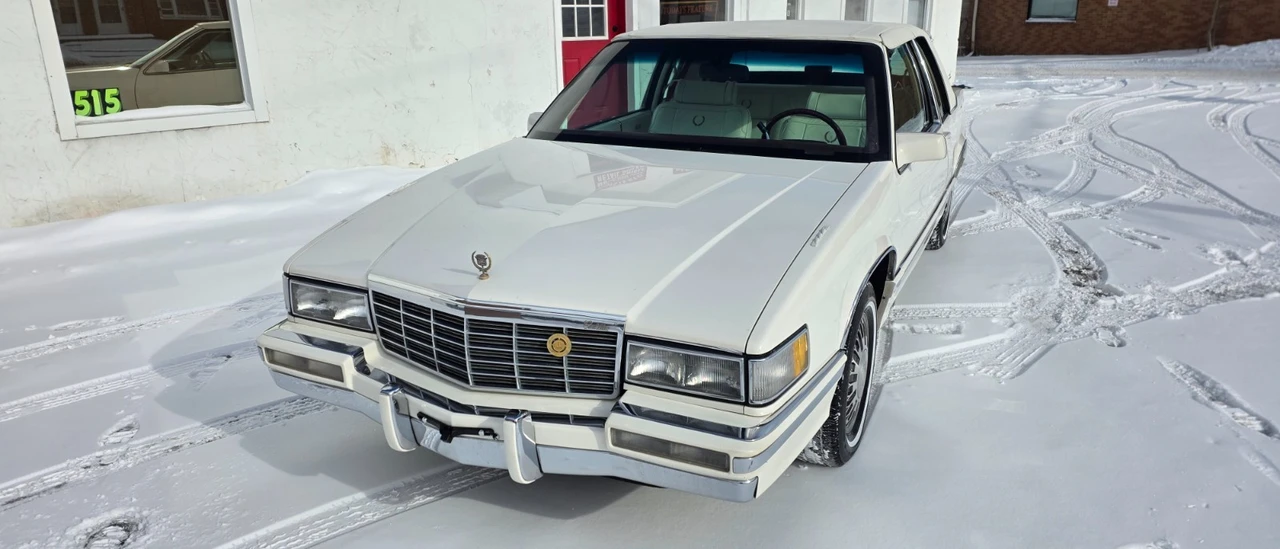 1991 Cadillac DeVille 7th Gen - Image 7 of 20