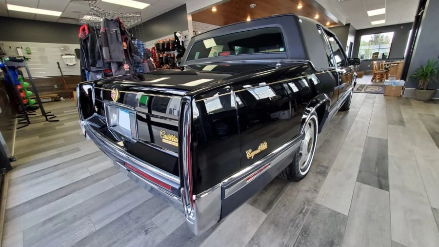 1991 Cadillac DeVille 6th Gen - Image 18 of 24