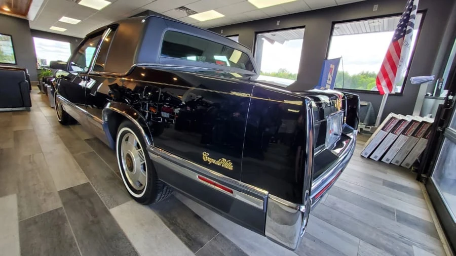 1991 Cadillac DeVille 6th Gen - Image 19 of 24