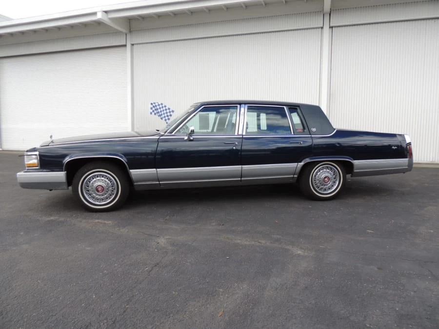 1991 Cadillac DeVille 6th Gen - Image 2 of 7