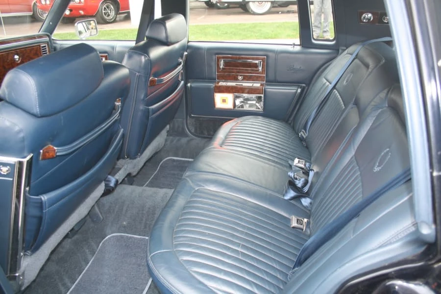1991 Cadillac DeVille 6th Gen - Image 5 of 7