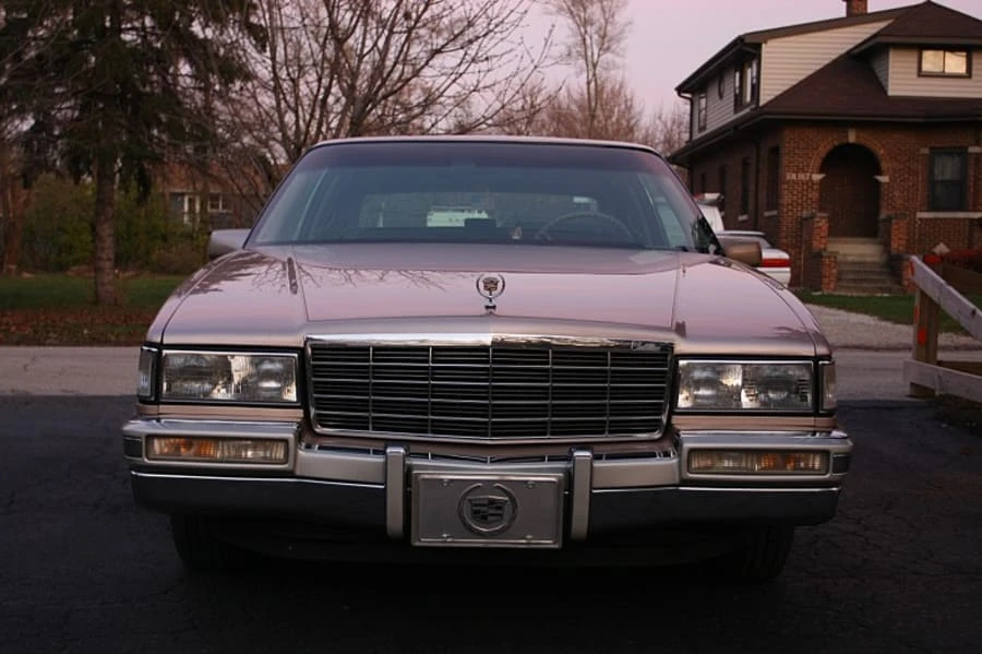 1991 Cadillac DeVille 6th Gen - Image 7 of 8