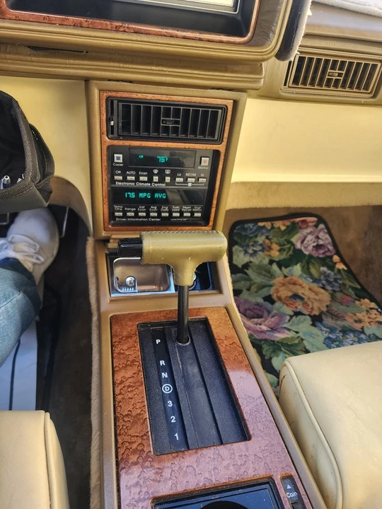 1991 Cadillac Eldorado 11th Gen - Image 13 of 14