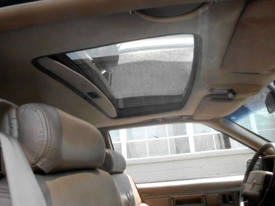 1991 Cadillac Eldorado 11th Gen - Image 6 of 10