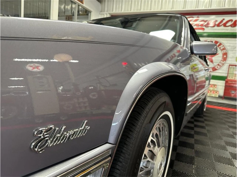 1991 Cadillac Eldorado 11th Gen - Image 9 of 31