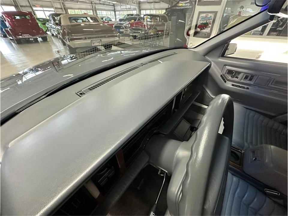 1991 Cadillac Eldorado 11th Gen - Image 19 of 31