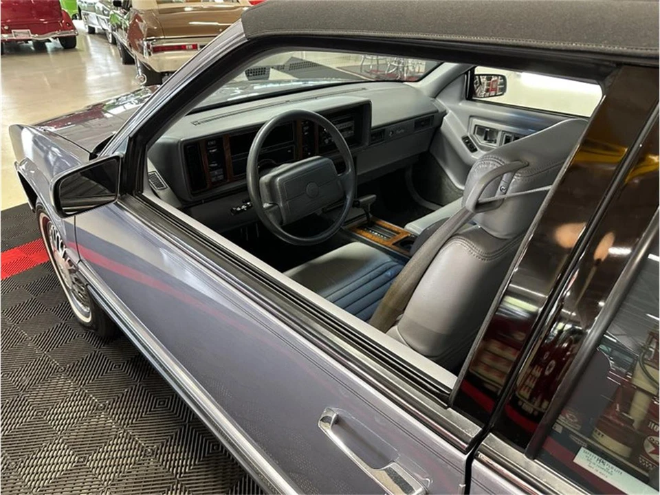 1991 Cadillac Eldorado 11th Gen - Image 13 of 31