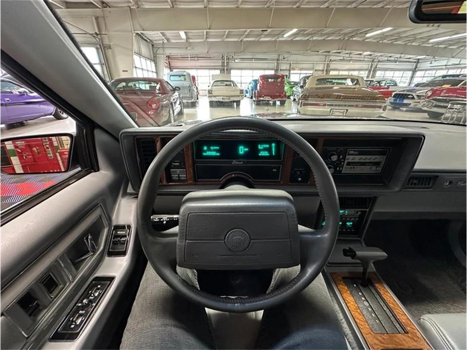 1991 Cadillac Eldorado 11th Gen - Image 23 of 31