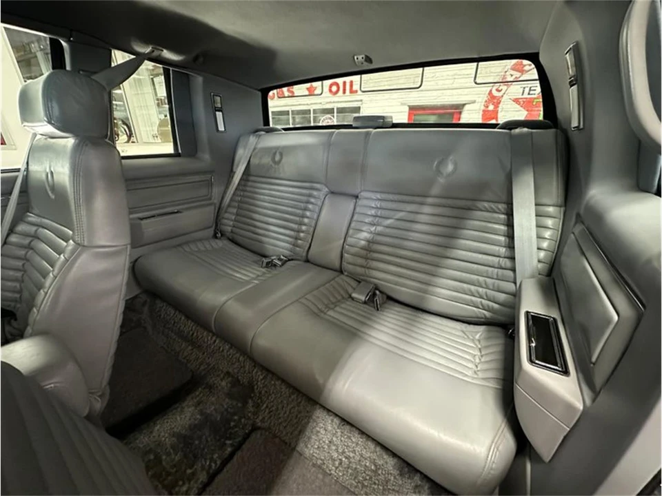1991 Cadillac Eldorado 11th Gen - Image 22 of 31