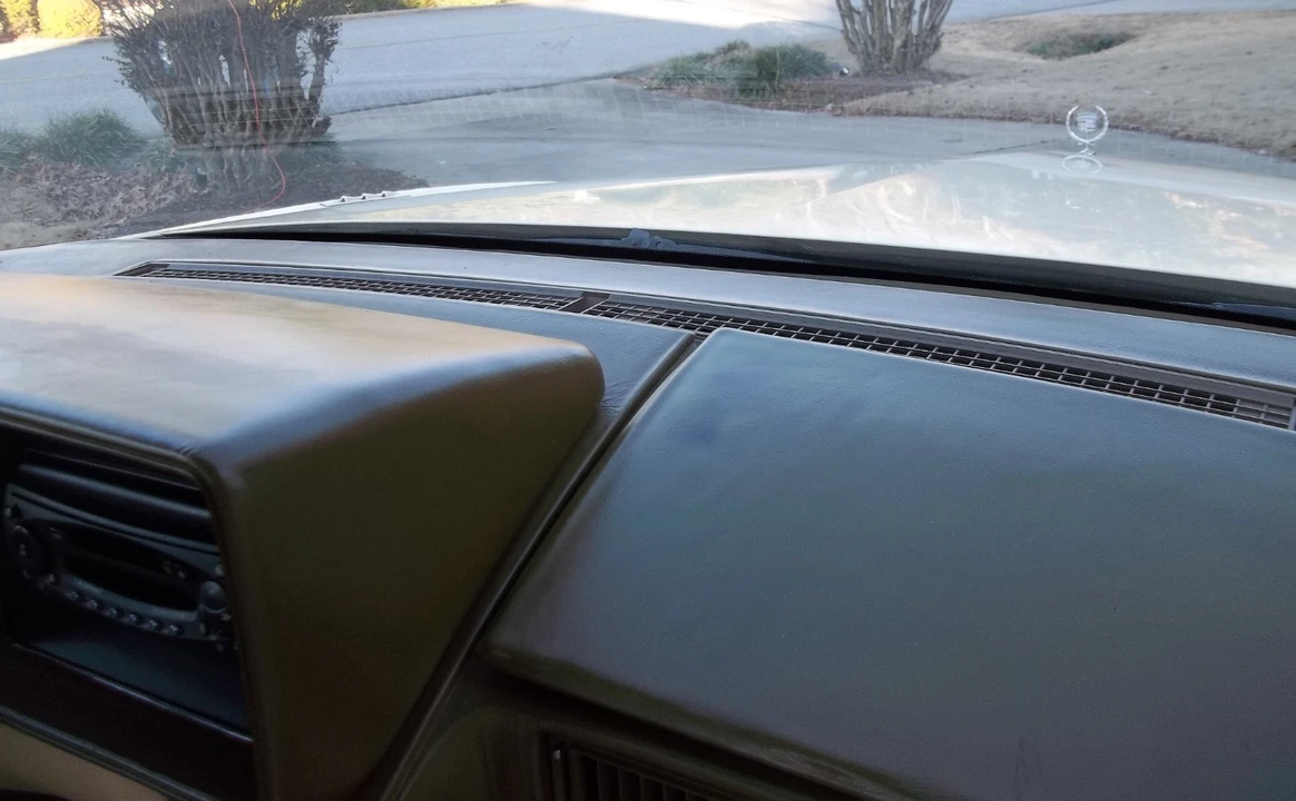 1991 Cadillac Eldorado 12th Gen - Image 19 of 21