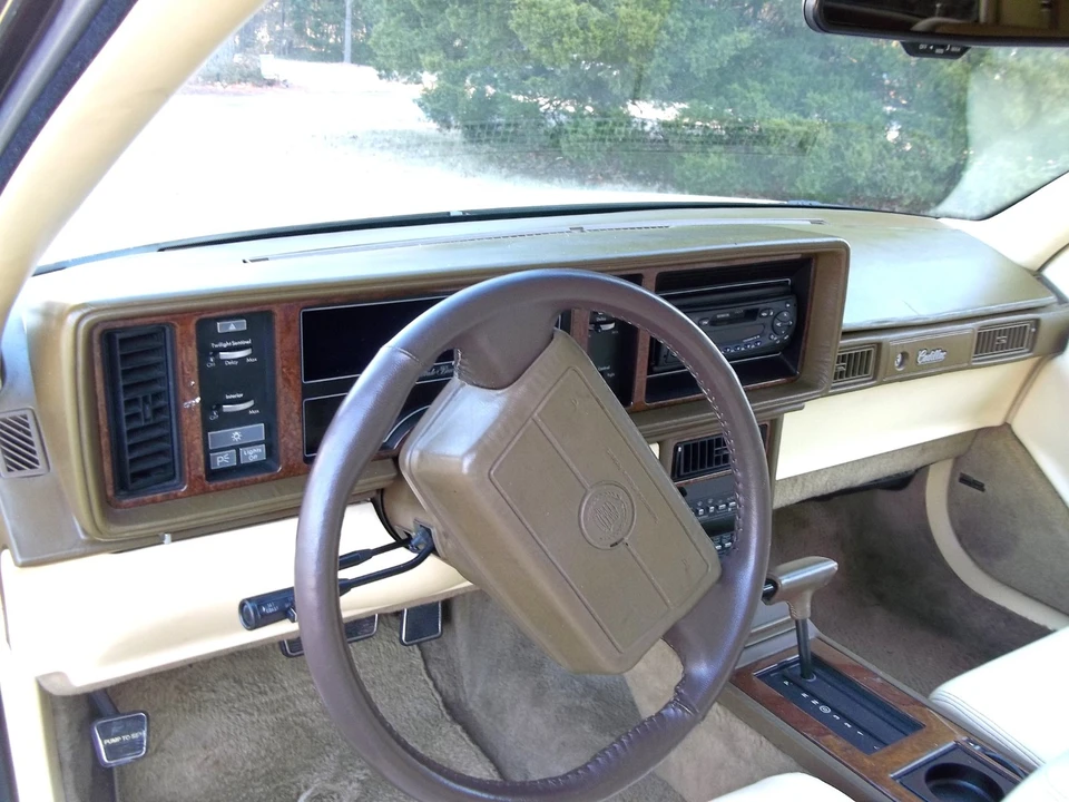1991 Cadillac Eldorado 12th Gen - Image 12 of 21