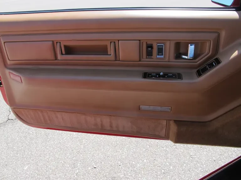 1991 Cadillac Eldorado 11th Gen - Image 12 of 17