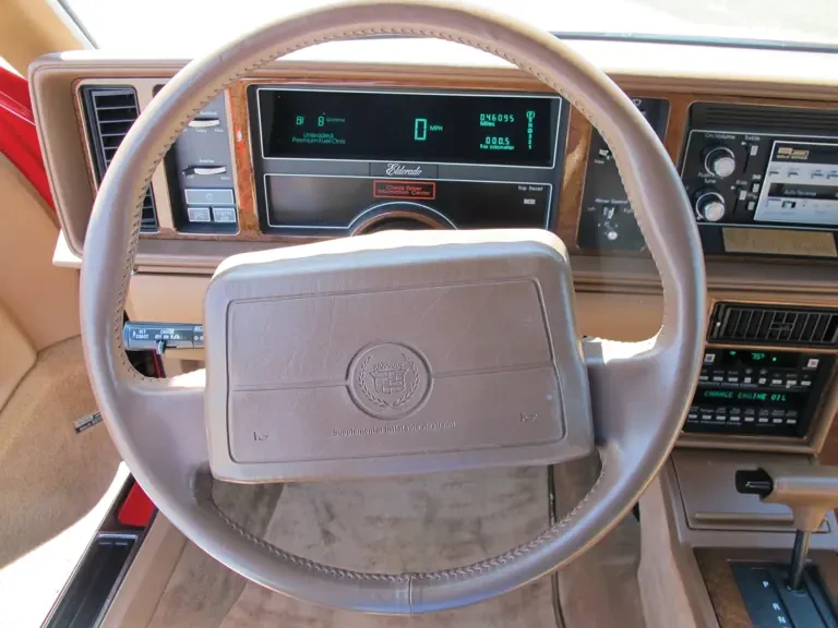 1991 Cadillac Eldorado 11th Gen - Image 9 of 17