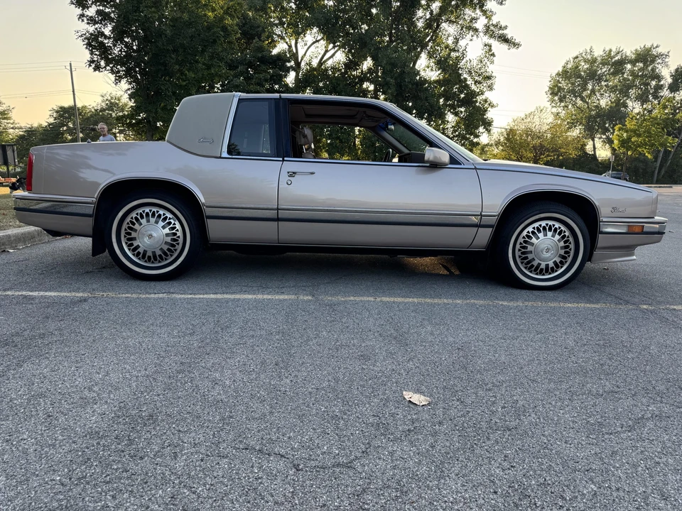 1991 Cadillac Eldorado 11th Gen - Image 12 of 31