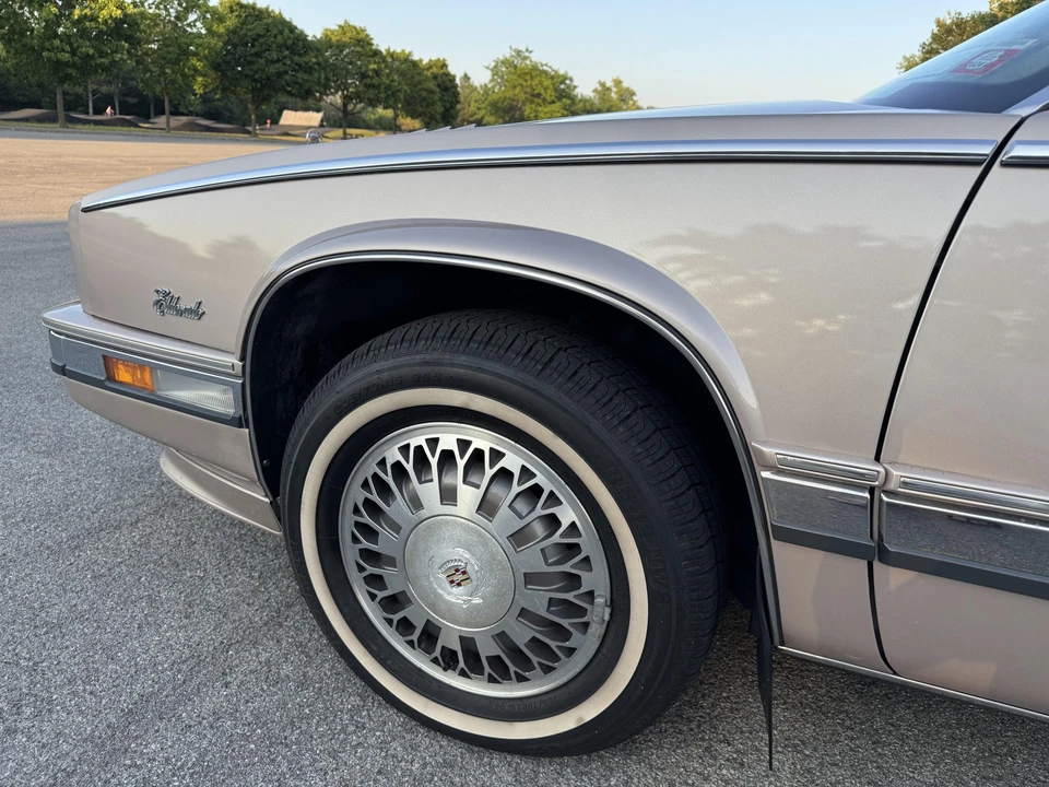 1991 Cadillac Eldorado 11th Gen - Image 19 of 31