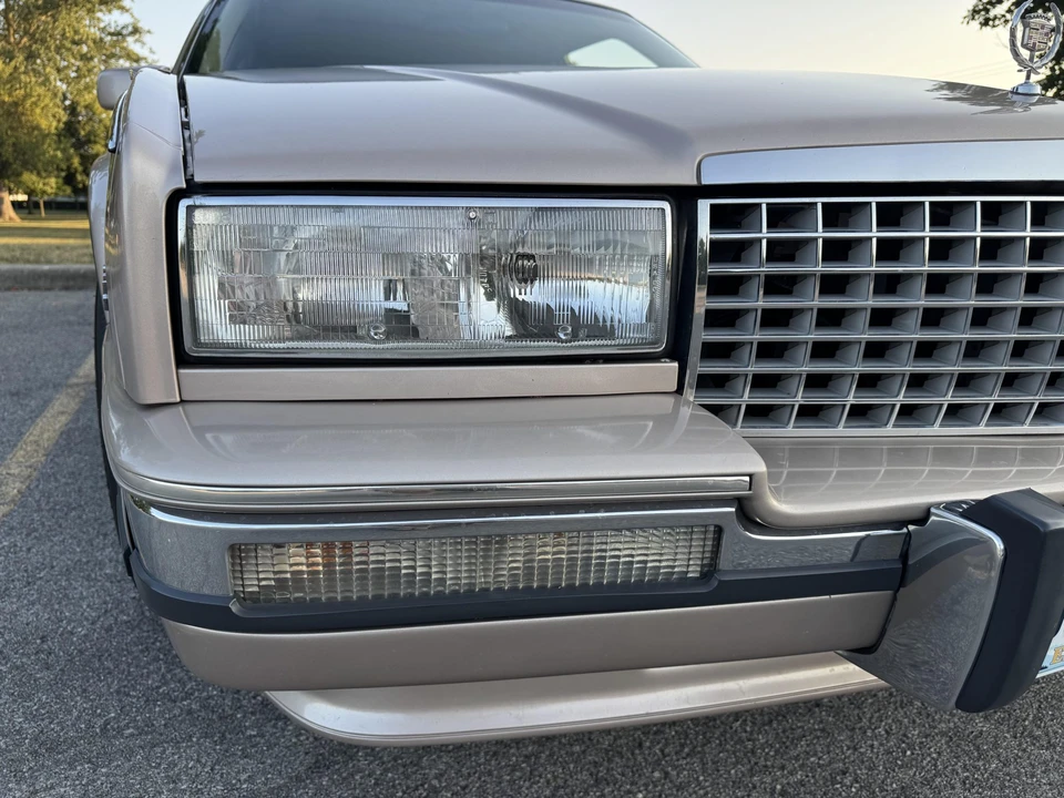 1991 Cadillac Eldorado 11th Gen - Image 22 of 31