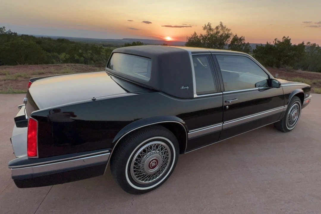 1991 Cadillac Eldorado 11th Gen - Image 9 of 31