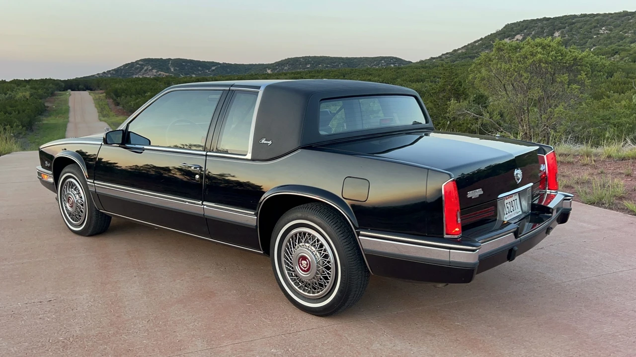 1991 Cadillac Eldorado 11th Gen - Image 13 of 31