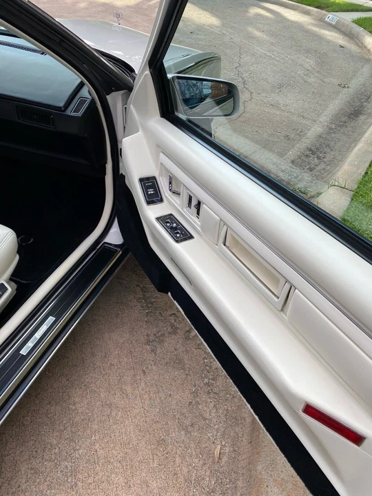 1991 Cadillac Eldorado 11th Gen - Image 14 of 20
