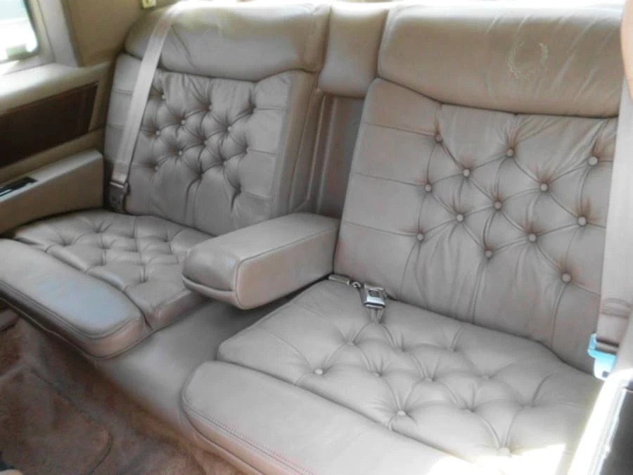 1991 Cadillac Fleetwood - Image 4 of 8