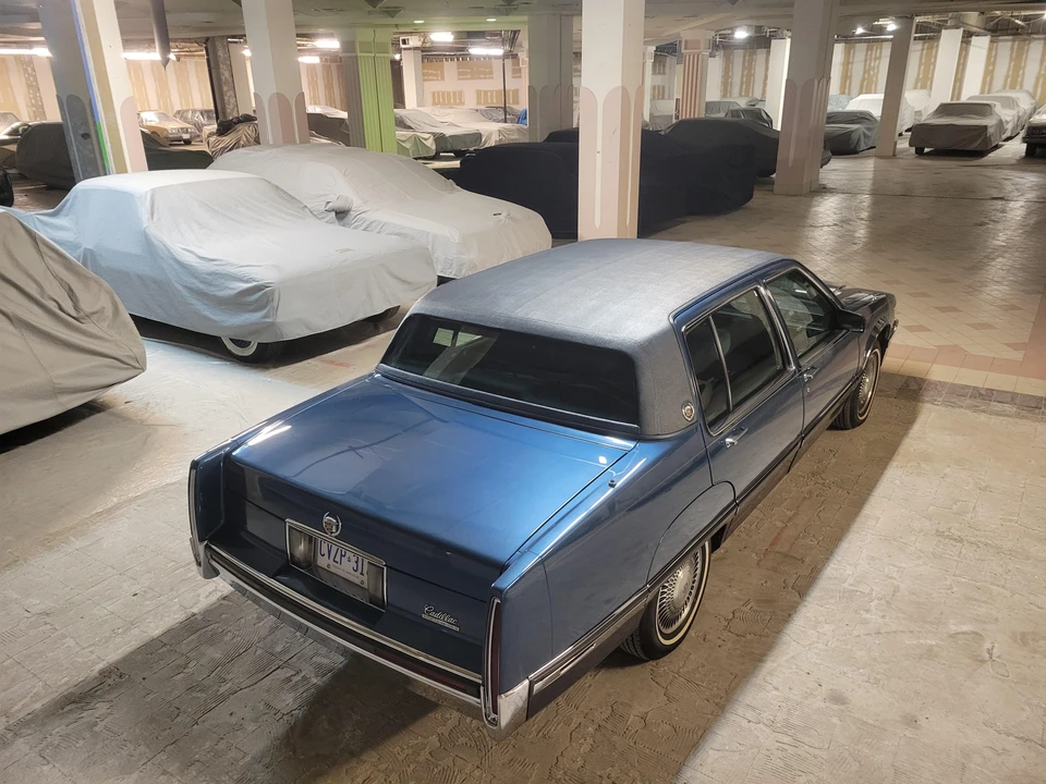1991 Cadillac Fleetwood - Image 19 of 31