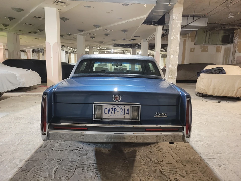 1991 Cadillac Fleetwood - Image 17 of 31