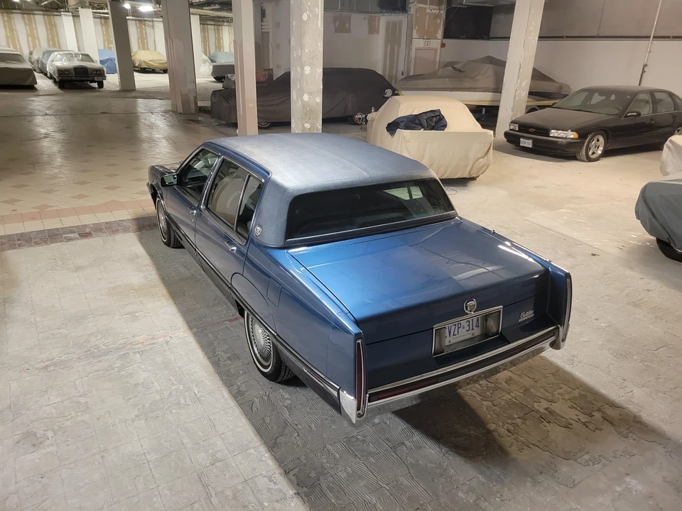 1991 Cadillac Fleetwood - Image 16 of 31