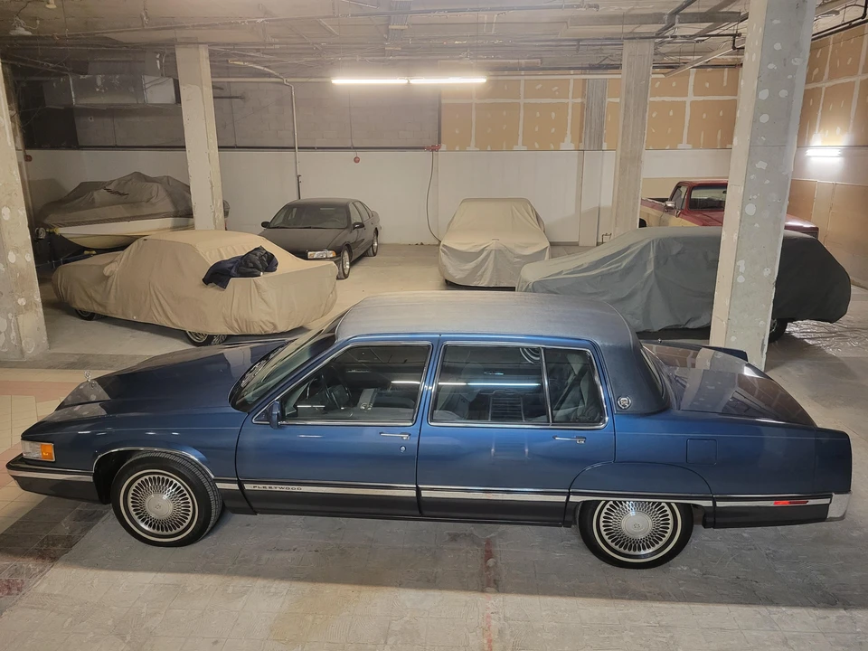 1991 Cadillac Fleetwood - Image 13 of 31