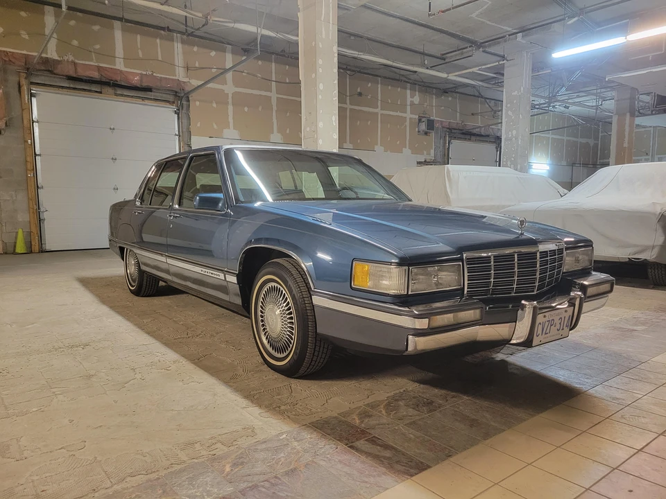 1991 Cadillac Fleetwood - Image 24 of 31