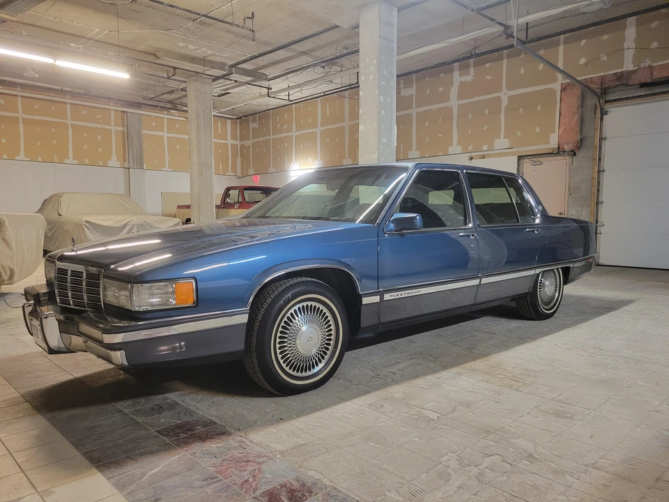 1991 Cadillac Fleetwood - Image 11 of 31