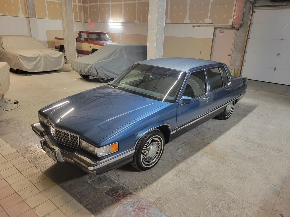 1991 Cadillac Fleetwood - Image 10 of 31