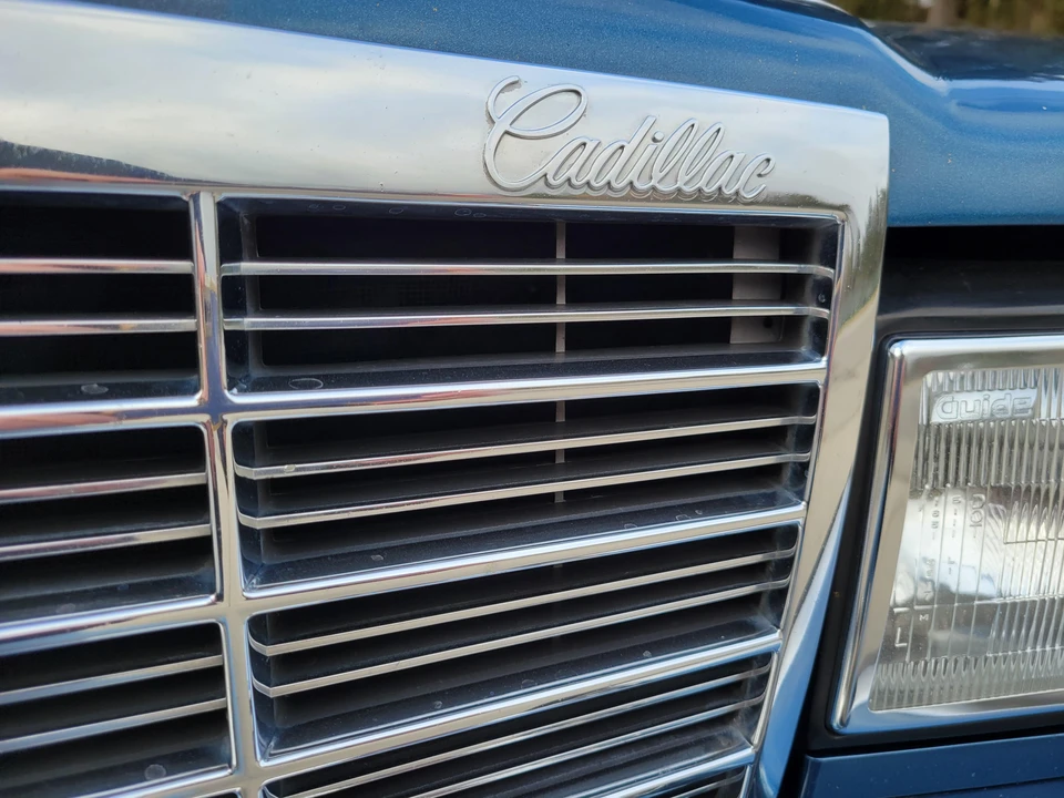 1991 Cadillac Fleetwood - Image 28 of 31